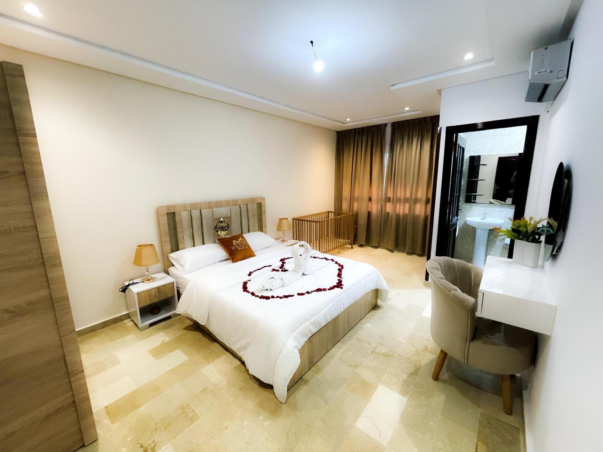 Apartment Luxueux Duplex Sur Avec Un Espace De Vie Exceprionnel Tangier